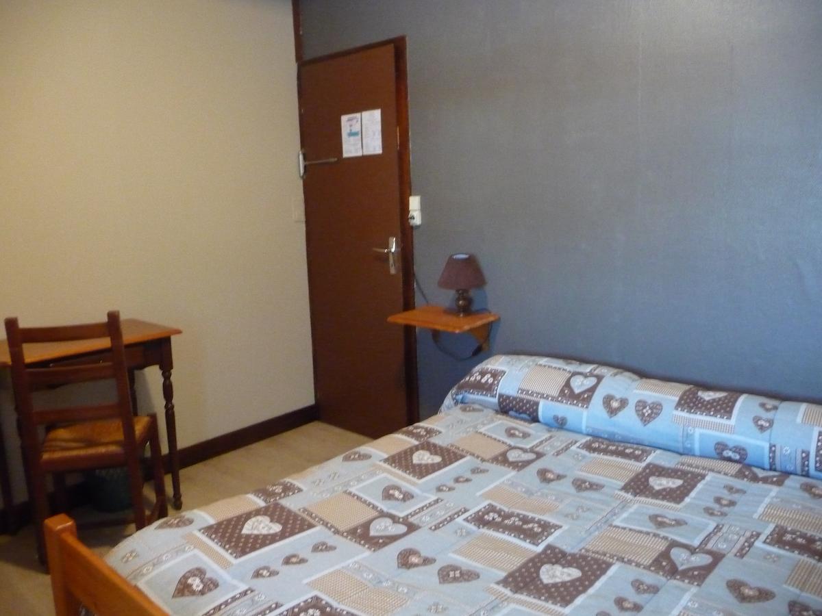 Auberge Le Sillet Longcochon Room photo